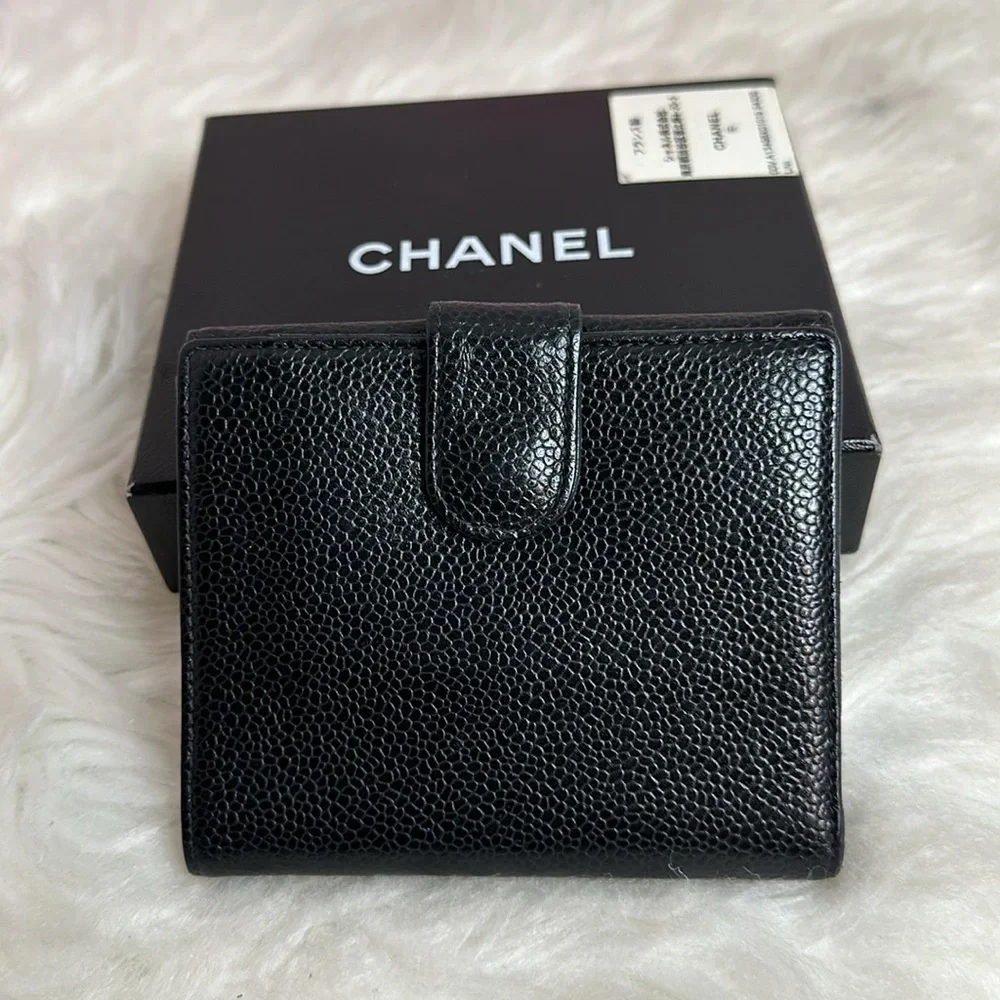 💯Authentic Chanel Caviar Short Wallet🍀